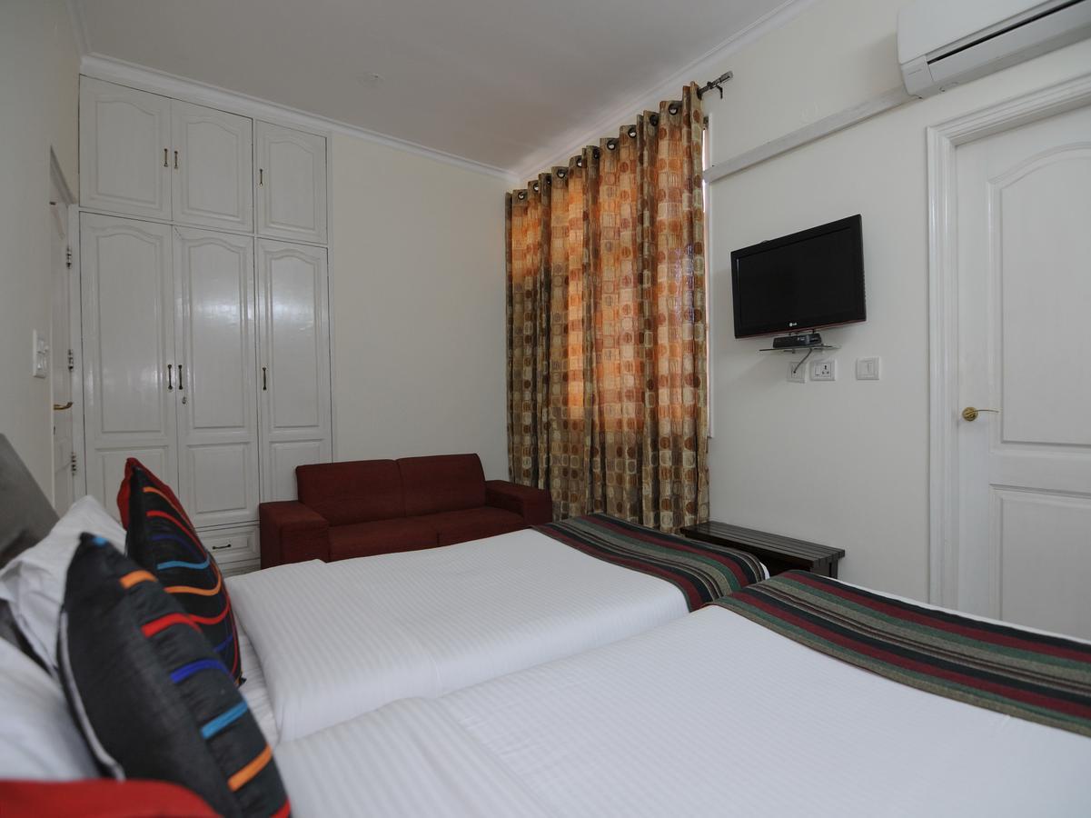 Mehra Residency At The Airport Hotel New Delhi Eksteriør billede